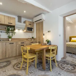 Flat Valbonne